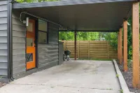 Kings, Kitchens & Comfort In Modern Cedar Home