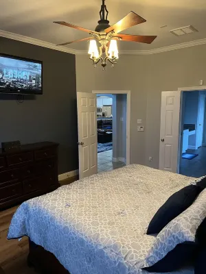 Cozy five bedroom home game room theater Room Hotel in zona Teal Run North Park