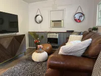 Little Bear Cottage-3 blocks from the lake!