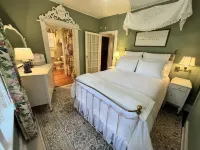 Lake Junaluska cottage with amenities galore!