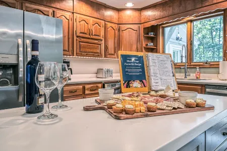 Stay at a great place at Lake Anna.