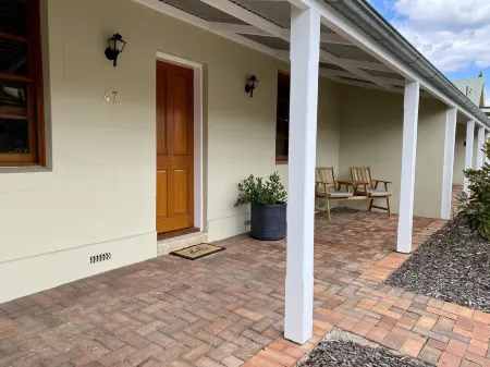 47 Perry - Mudgee CBD Отели в г. Маджи