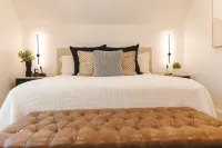 Newly Constructed Cottage on Lake Superior Beachfront