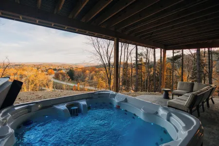 Diamond View PA: A-Frame~Hot Tub~Sauna~Panoramic Mountain Views