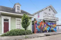 Cute 1bed walk to French Q & Bourbon St Hotels in Faubourg Marigny