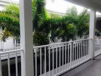 DIRECTLY ON BEACH - ST PETE BEACH  PASS-A-GRILLE  - Awesome Sunsets from Balcony Hoteles en St. Pete Beach