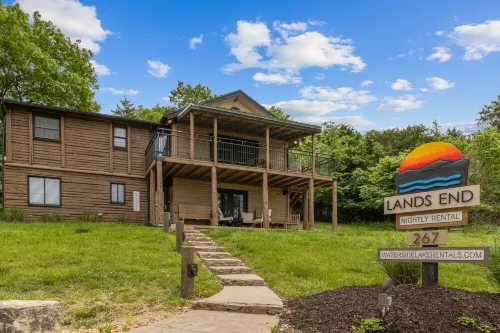 Lakeview 6BR Cabin w/ Free Golf Cart – 5 Min to Silver Dollar City
