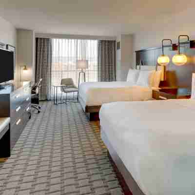 The Chattanoogan Hotel, Curio Collection by Hilton Rooms