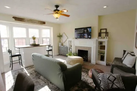 The Loft Downtown Отели рядом с достопримечательностью «Адена Стейт Мемориал»