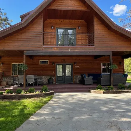 Stunning Cabin with Clubhouse on River! Wooded Retreat with Kayaks! Pickleball!