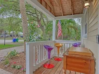 Tropical Chalet w/ 3 King Bedrooms. 3 patios, and an Above-Ground Pool!