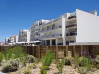 Cozy Appart 150 m from the beach with balcony + Parking Hotels in Biscarrosse