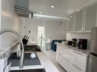 Bright Modern Apartment