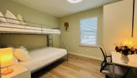 New Stylish Family Friendly Home Near Community Pool and Park in NW Austin
