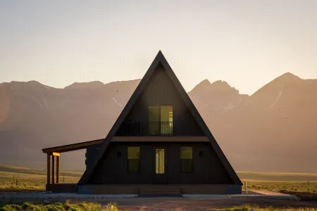 Luxury 3-bdr A-Frame on 35 acres with Mountain Views, Westcliffe, CO