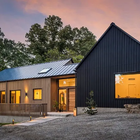 Architect-Designed 3BR Forest Retreat Near Asheville
