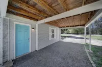 Quaint Studio in the heart of Rock Hill, SC - Near I-77 and sport complexes Hotels in York County