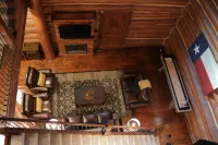 Log Cabin With Trails/Pool/Game Room/Acreage/ Near Houston