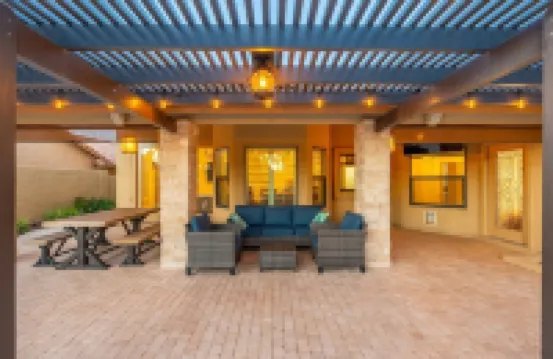 Tranquil Retreat at Ocotillo, 4Bd, 2.5BA, Huge Pool with Heater, and Pool Table.