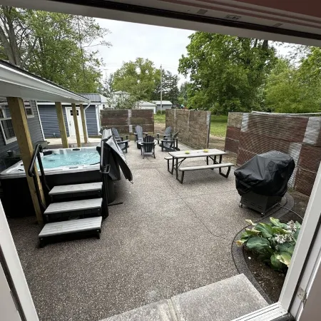 Completely remodeled getaway! Walking distance to beach, restaurants and bars