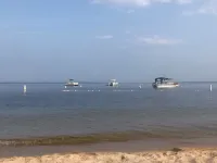 COZY,Newly renovated,West Shores ,short walk to Nasons Beach 🏖🏠 Hotels in Sebago