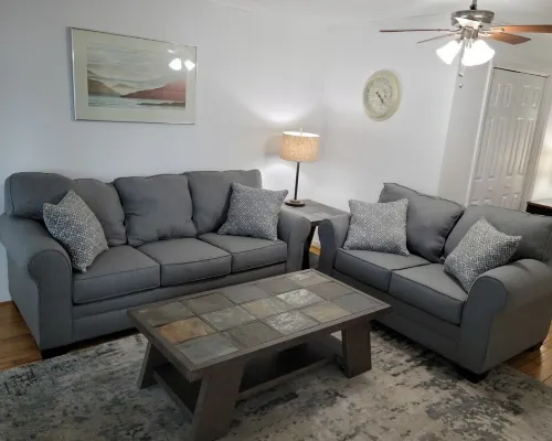 NEW Condo above bakery in Downtown Frankfort w/ Sunroom view of Betsie Bay! Hotels in Frankfort