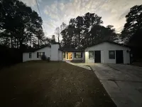 LuXuRy Retreat 4 beds mins From  downtown&Airport