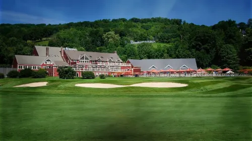 Windfall @ Quechee Club VT: Cozy Updated Condo  A/C, Fireplace -Ski -Golf -Renew