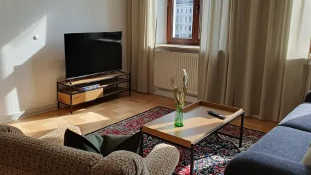 Apartment on Wilhelmsplatz with a view. Within walking distance of all sights. Отели рядом с достопримечательностью «Camping am Kühlhaus Görlitz - Alternativer Campingplatz trifft Industriekultur»