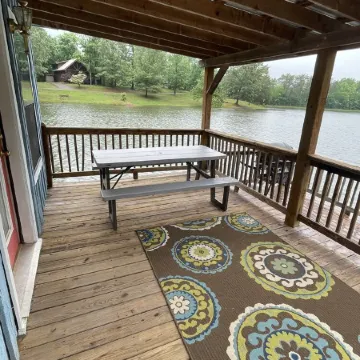 Waterfront Tiny Fishing Cabin -30 minutes from Chattanooga