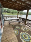 Waterfront Tiny Fishing Cabin -30 minutes from Chattanooga
