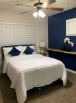 Homey Comfy Vacation Rentals - Las Vegas Hotels near AT&T Store