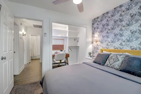 Sunset Hideaway: Your Luxury Dream Summer Retreat Отели рядом с достопримечательностью «Пистева Пик»