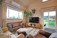 Stay at the Ranch! Bunkhouse is in the heart of Camano Island.