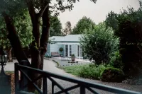Unwind at "Woodbury Lodge" Hotels in Exeter
