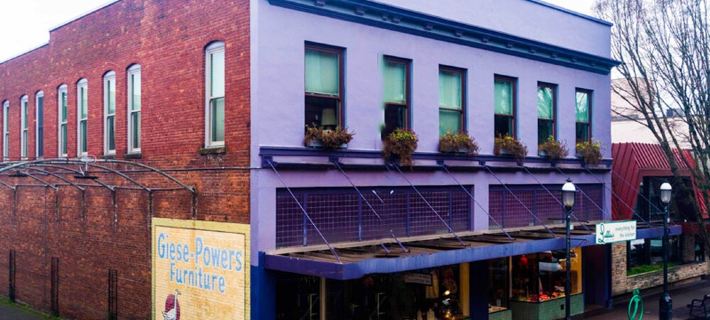 The Heart of Living Downtown!  City Center Salem in a Lovely Historical Building Hotels in Salem