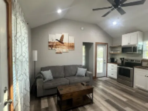 Newly constructed waterfront cabin C1 with pond and Trinity River views Hotels in Trinity County