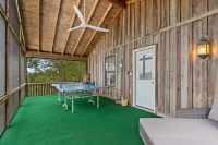 Pachs Crab Shack - Charming Waterfront 3 bed 1.5 bath House with a Dock