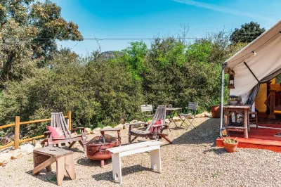 Luxury Safari Tent in Santa Monica Mountains close to Malibu and beaches Hotels near Point Mugu Beach
