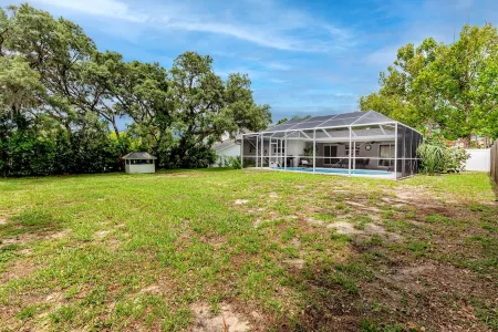 Modern House, Heated Pool, Fenced, Beaches, Relax