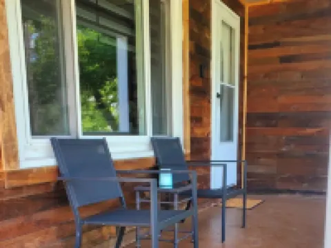 Little Get Away 杰尼瓦酒店