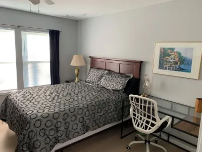New 3-bedroom stylish house centrally located in Elizabethtown. Hotels near Brown-Pusey House
