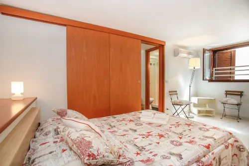 MOST APARTMENT RENOVATED ONLY 50 METERS FROM THE BEACH!