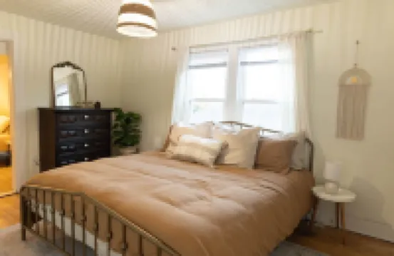 Cozy Cottage on Spring---Centrally Located and 10 mins from downtown Louisville