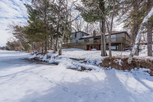 Hot Tub, Fishing, Lake Front-Relax! Retreat Sleeps 20 - Homestays