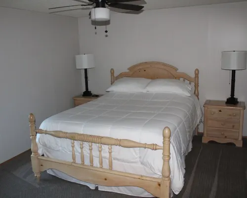 Oconto River Retreat 芒廷酒店