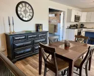 Historic Skylight Studio - 1 Bedroom Apartment