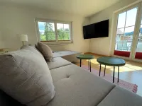 Raft home | meadow view | child and pet friendly!