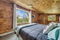 Off-Grid Tiny House Treehouse, re-live your childhood fantasy and dream!