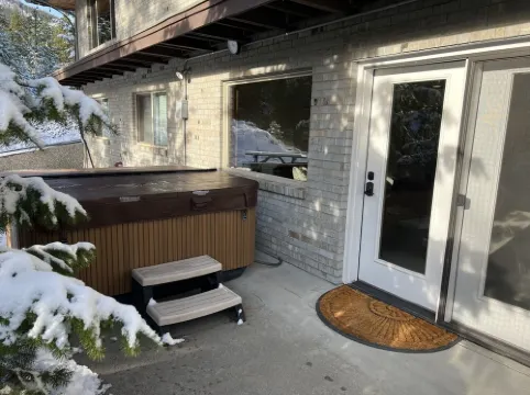 Mountain hideaway, minutes from Mission Ridge Ski and Board Resort